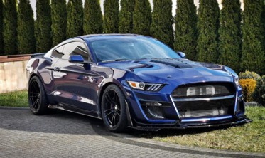 Тюнінговий бампер Ford Mustang з дифузором у стилі GT500 фото