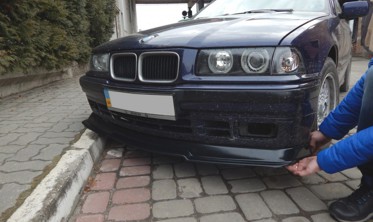 Дифузор переднього бампера BMW E36 фото