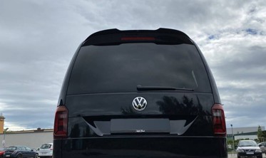 Накладка на спойлер Volkswagen Caddy MK3 рестайл фото