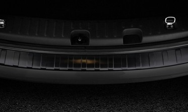 Захисна накладка на борт заднього бампера VW Caddy чорна фото