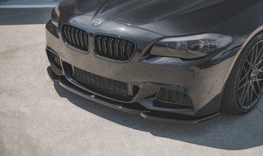 Накладка переднего бампера BMW 5 F10 / F11 к бамперу М-пакет вер. 4 фото