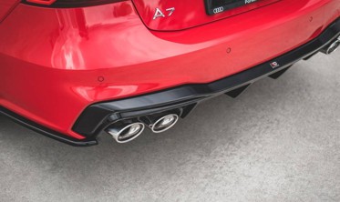 Накладка заднего бампера Audi A7 C8 S-Line с муляжами выхлопных труб фото