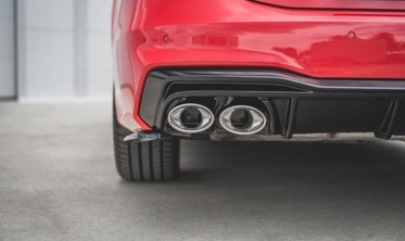Накладка заднего бампера Audi A7 C8 S-Line с муляжами выхлопных труб фото