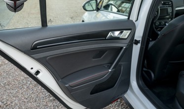 накладки на внутрішні ручки Volkswagen Golf VII фото