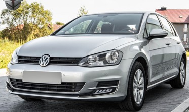 Дневные ходовые огни (DRL)  VW Golf 7 с указателем поворота фото
