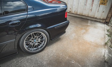 Боковые накладки заднего бампера BMW M5 E39 фото