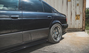 Бічні накладки під пороги BMW M5 E39 фото