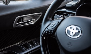 накладки внутренних ручек TOYOTA C-HR 2016-... фото