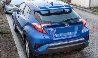 защитная накладка на бампер Toyota C-HR фото