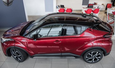 пороги-подножки боковые TOYOTA C-HR тип 2 фото