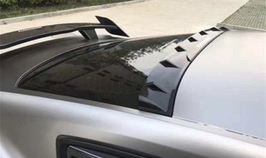 Спойлер на заднє скло Ford Mustang фото
