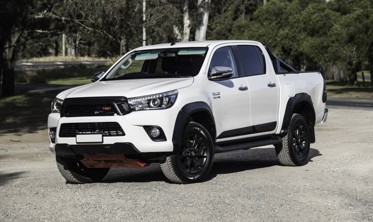расширители арок (накладки на арки) TOYOTA HILUX VIII 2015+ фото