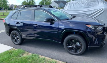 алюминиевые рейлинги-поперечки на крышу TOYOTA RAV4 2019+ фото