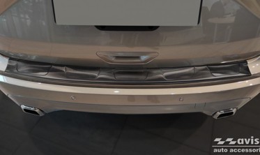 Защитная накладка на бортик заднего бампера Ford Edge II черная фото
