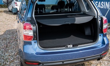 шторка-полка багажника для SUBARU FORESTER 2012-2018 фото