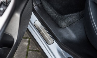 захисні накладки на пороги Subaru XV фото