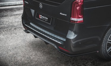 Центральна накладка заднього бампера Mercedes V-Class W447 рестайл AMG-Line фото