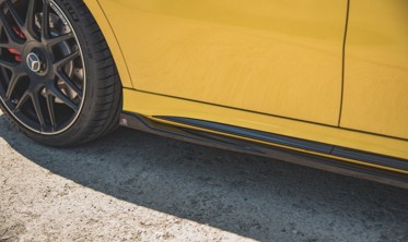 Накладки под боковые пороги Mercedes-AMG A 45 S W177 фото