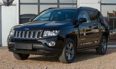 Хром накладки передніх протитуманок Jeep Compass фото