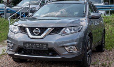 хром накладки протитуманок передніх Nissan X-Trail фото