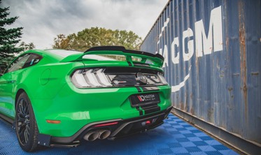 Накладка на спойлер багажника Ford Mustang GT MK6 рестайл фото