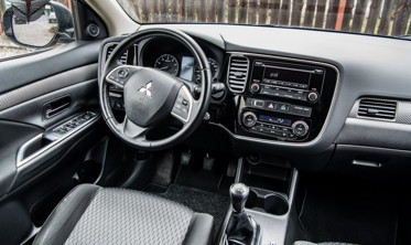 сатинові накладки склопідйомників Mitsubishi Outlander фото