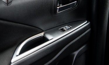 сатинові накладки склопідйомників Mitsubishi Outlander фото