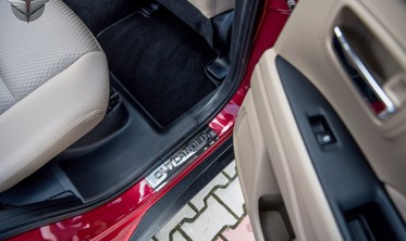 Защитные накладки на порожки Mitsubishi Outlander III 2012-... фото