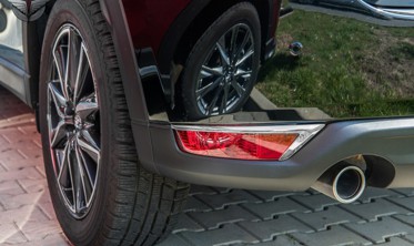 хром накладки на задние противотуманки Mazda CX-5 фото