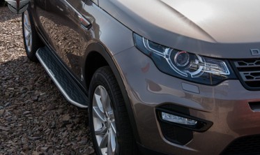 пороги (подножки боковые) Land Rover Discovery Sport фото