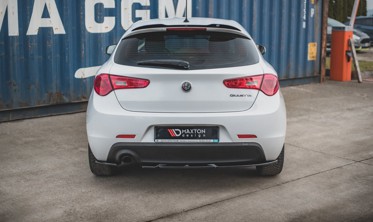 Диффузор заднего бампера Alfa Romeo Giulietta рестайл фото