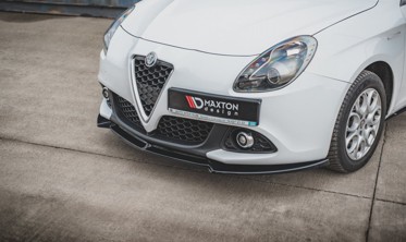 Накладка переднього бампера Alfa Romeo Giulietta рестайл вар.2 фото