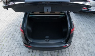 защитная накладка заднего бампера KIA SPORTAGE 2016-2018 фото