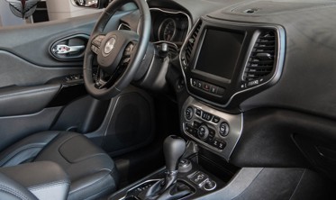 рамка центральной консоли Jeep Cherokee фото