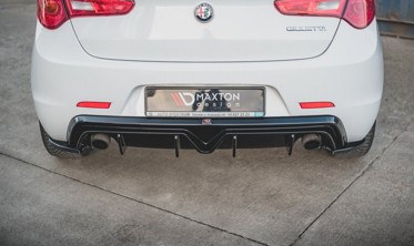 Дифузор заднього бампера Alfa Romeo Giulietta рестайл (вихлопна з двох сторін) фото