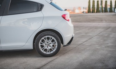 Боковые накладки заднего бампера Alfa Romeo Giulietta FL  фото