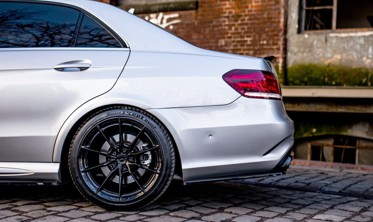 Накладка заднего бампера Mercedes E63 AMG Sedan W212 Facelift фото