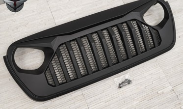 Тюнінгова решітка радіатора Jeep Wrangler JL модель PUNISHER фото