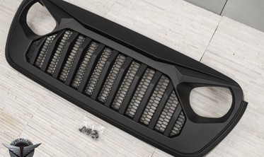 Тюнінгова решітка радіатора Jeep Wrangler JL модель PUNISHER фото