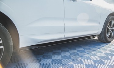 Накладки под боковые пороги Volvo XC60 MK2 R-Design фото
