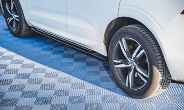 Накладки под боковые пороги Volvo XC60 MK2 R-Design фото
