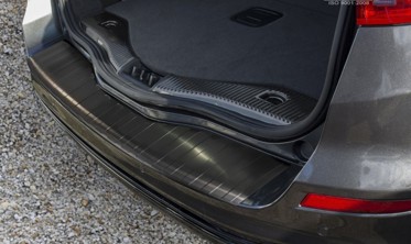 Захисна накладка на борт заднього бампера Ford Mondeo Mk5 Kombi чорна фото