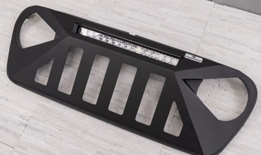 Тюнінгова решітка радіатора Jeep Wrangler JL модель MASTODON з LED 150W фото