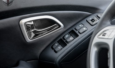 хром рамки на ручки дверей Hyundai ix35 (внутрішні) фото