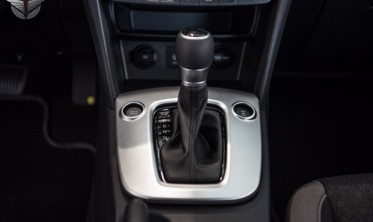 накладки на центральную консоль HYUNDAI KONA 2017+ фото