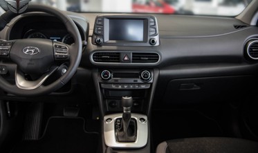 накладки на центральну консоль HYUNDAI KONA 2017+ фото