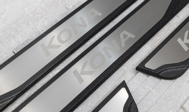 защитные накладки на порожки HYUNDAI KONA 2017+ фото