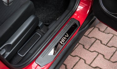 защитные накладки на порожки Honda HR-V  фото
