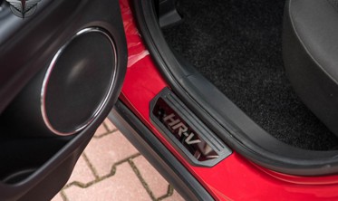 защитные накладки на порожки Honda HR-V  фото