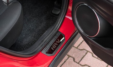 защитные накладки на порожки Honda HR-V  фото